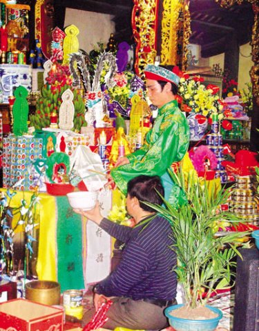 Hau dong, le rite majeur du culte de la Sainte-Mère